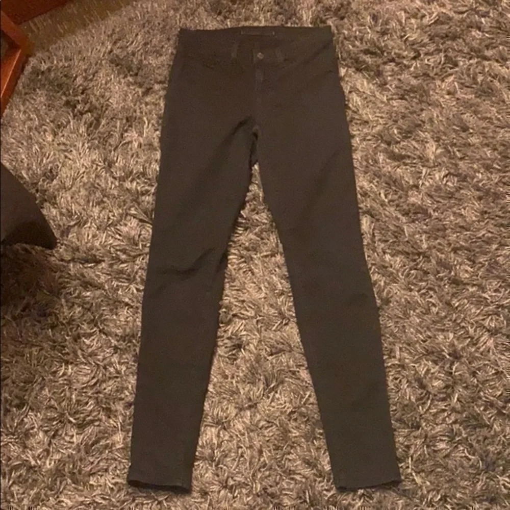 J Brand skinny jeans size 26 - Picture 2 of 6